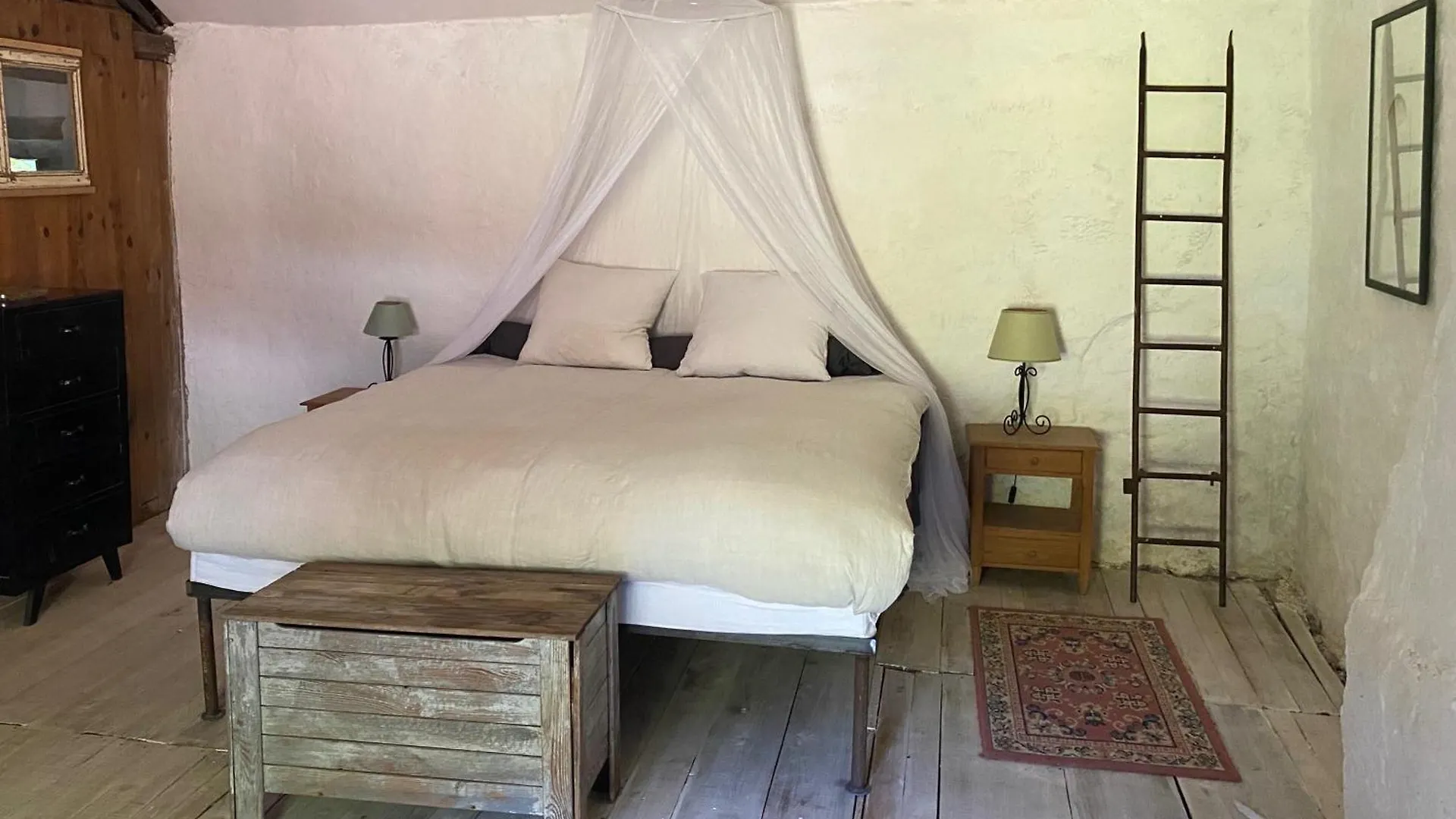 بيت ضيافة La Maison Dans La Foret Vabre